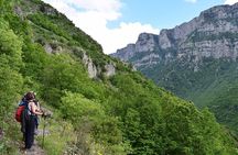  Hiking in Vikos Gorge