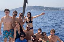 Barcelona: Mediterranean Sailing Experience with Open Bar