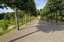 Frederiksborg & Kronborg Castles: Private Day Trip 