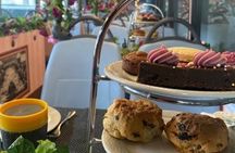 London Afternoon Tea Bus and Panoramic Tour on Lower Deck