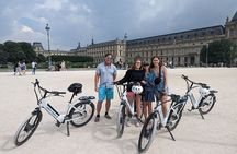 Private Paris E-bike city highlights tour