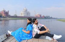 Top-Rated Taj Mahal Day Tour from Delhi by Gatimaan Express