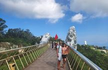 ShuttleBus to Golden Bridge Ba NaHill-EarlyMorning to Avoid Crowd