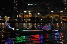 2-Hour Small-Group Gondola Excursion in Waikiki