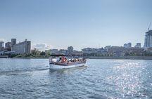 Montreal: Guided Electric Boat Cruise