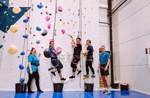 Climbing in Mørkvedhallen Klatresenter
