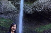 Explore Columbia River Gorge Half-Day Small-Group Hiking Tour