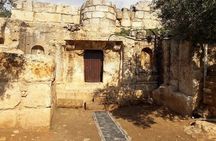 Exploring Shrines, Mosques, and Holy Landmarks Private Tour