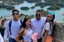 Private Peñol-Guatape Tour: with lunch and boat