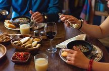 Private Wine Trekking Tour Including Chilean Country Grill
