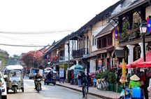 Luang Prabang Foodie Walking Tour and Monk Blessing