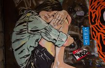 Private Street Art Walking Tour in London