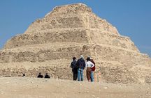 Private Tour To Giza Pyramids, Memphis and Sakkara 