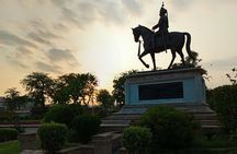 Guided Morning E-Rickshaw Ride with Food Tasting at Jaipur