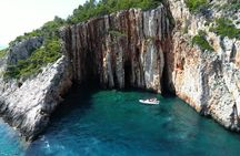 Private boat tour of Red rocks & Pakleni islands 