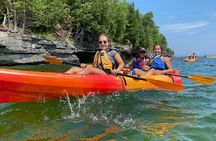 Cave Point Kayak Tour
