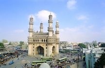 Old city Walking Tour in Charminar