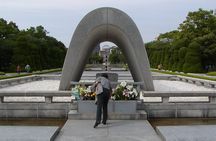 1-Day Private Sightseeing Tour in Hiroshima and Miyajima Island