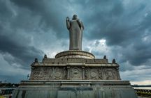 Hussain Sagar Lake Private Walking Tour in Hyderabad 