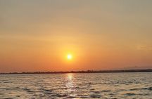 Zambezi Sunset Cruise – Wildlife, Drinks & Breathtaking Views