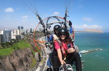 Private 12-Minute Paragliding Flight over the Bahia de Lima