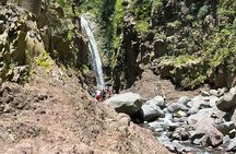Shared Guided Hiking in Falls of Baleine 