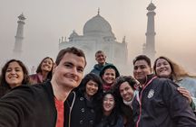 All Inclusive- Taj Mahal and Agra Tour from Delhi Superfast Train
