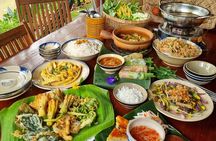 Cooking class & Vibrant Market by Scooter/Tuktuk (Half-Day)