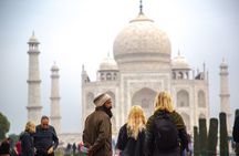 3-Hour Unimaginable Beauty of Taj Private Guided Tour