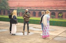 3-Hour Unimaginable Beauty of Taj Private Guided Tour
