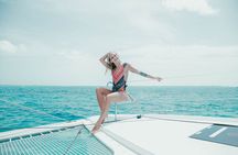 Isla Mujeres Cruise with Beach Club, Snorkel, Lunch and Open Bar