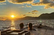 Sunset Group Boat Tour along the Amalfi Coast with Prosecco wine