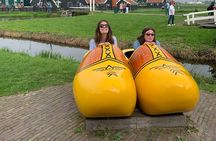 Private Zaanse Schans Windmills and Volendam Tour from Amsterdam