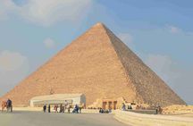Private Half-Day Tour of Giza Pyramids and Sphinx in Cairo