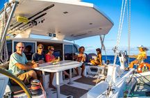 2hr Luxury Private Sailing Catamaran in Waikiki for 1-6 People