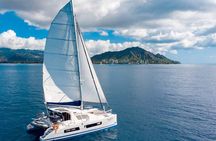 2hr Luxury Private Sailing Catamaran in Waikiki for 1-6 People