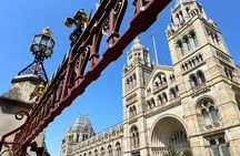 Kid-Friendly Natural History Museum & Dinosaurs Private Guided Tour in London