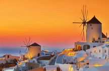 4 Hours Private Custom Tour in Santorini
