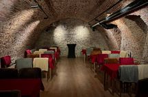 Wine tasting in the dark with Sommelier