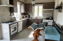 Private Lebanese Home Cooking Class in Byblos with a Local Family