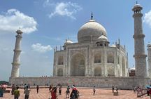 Private Full Day Taj Mahal and Agra Fort Tour from Delhi /NCR