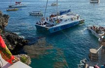 4 Hours Party Boat Catamaran Cruise in Negril