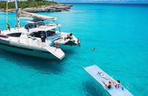 5 Hour Luxury Catamaran Day Sail in Sint Maarten on The Phoenix