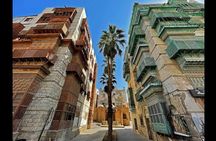  Guided Tour in Jeddah by local woman