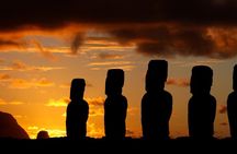 Private Sunrise Tour at 15 Moai Tongariki Park