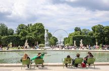 Exclusive Walking Tour of Central Paris With Local Guide