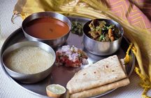 Market Tour & Maharashtrian Cooking Class in Mumbai with a Chef