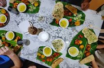 Market Tour & Maharashtrian Cooking Class in Mumbai with a Chef