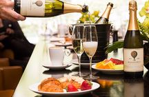 Melbourne Premium Balloon Flight plus 5-Star champagne breakfast
