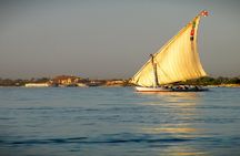 Nile Sunset Felucca Boat in Luxor {Privat}
